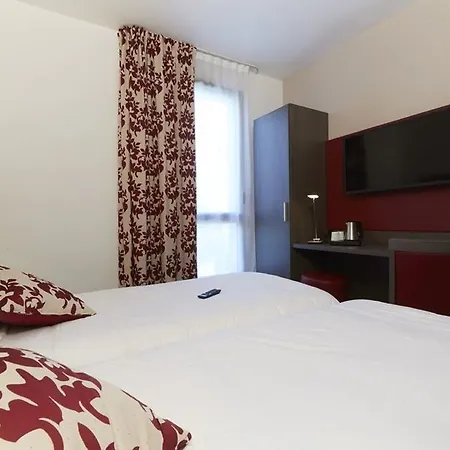Hotel Sure By Western 3*