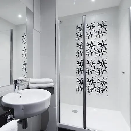 Sure By Western Hotel Plaisir